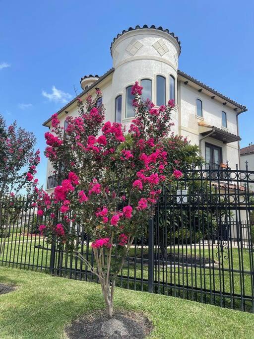 Adelina Mini-castle At Galleria With Heated Pool & *