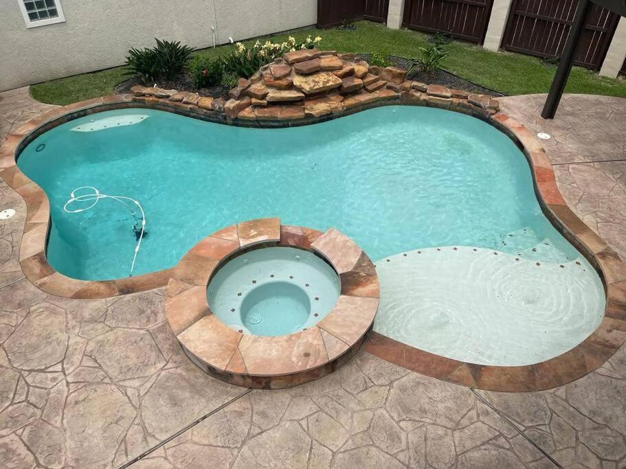 Adelina Mini-castle At Galleria With Heated Pool &